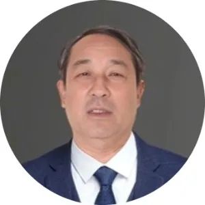 化学教师  方友京（高级教师）